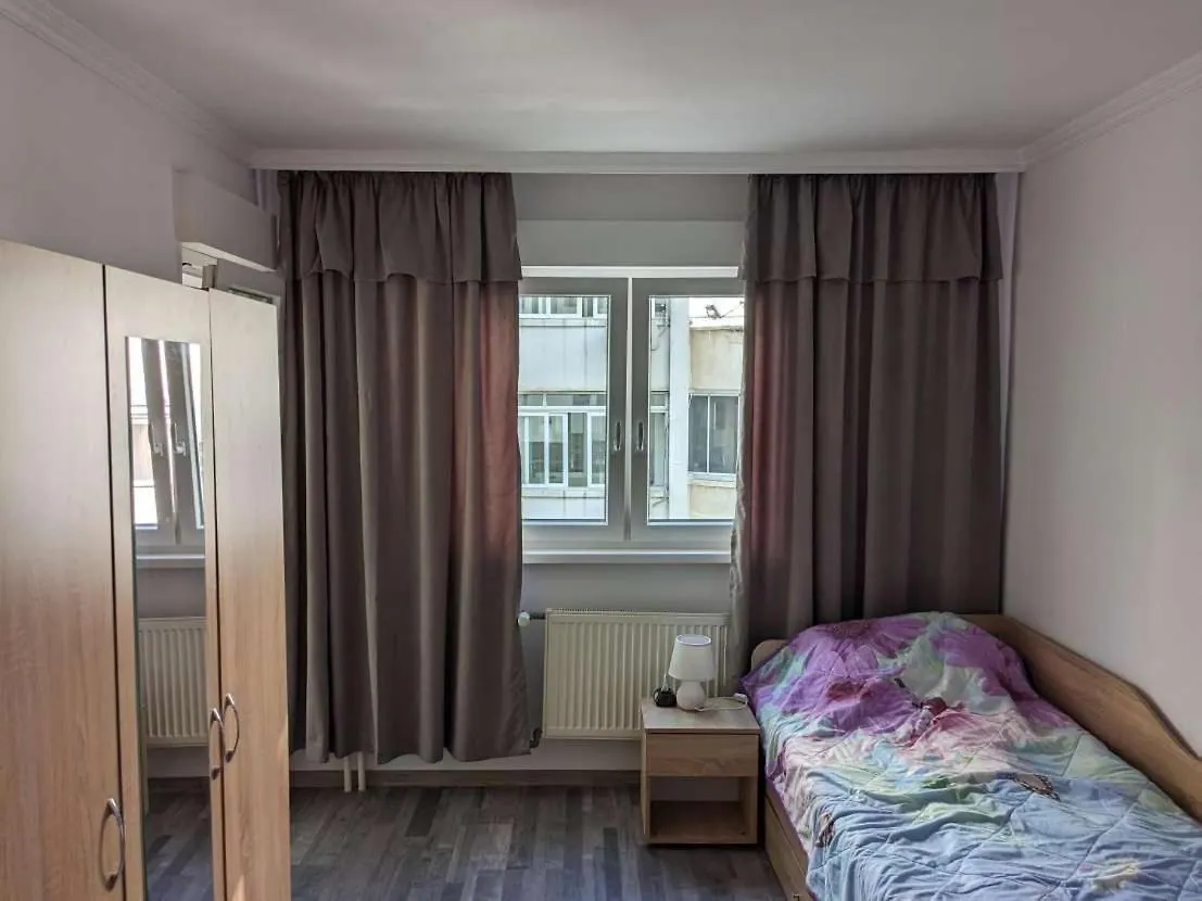 Lazur Apartment Burgas 0*,  Bulgária