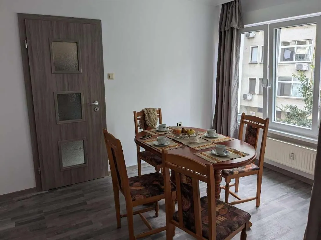 Lazur Apartment Burgas Bulgária