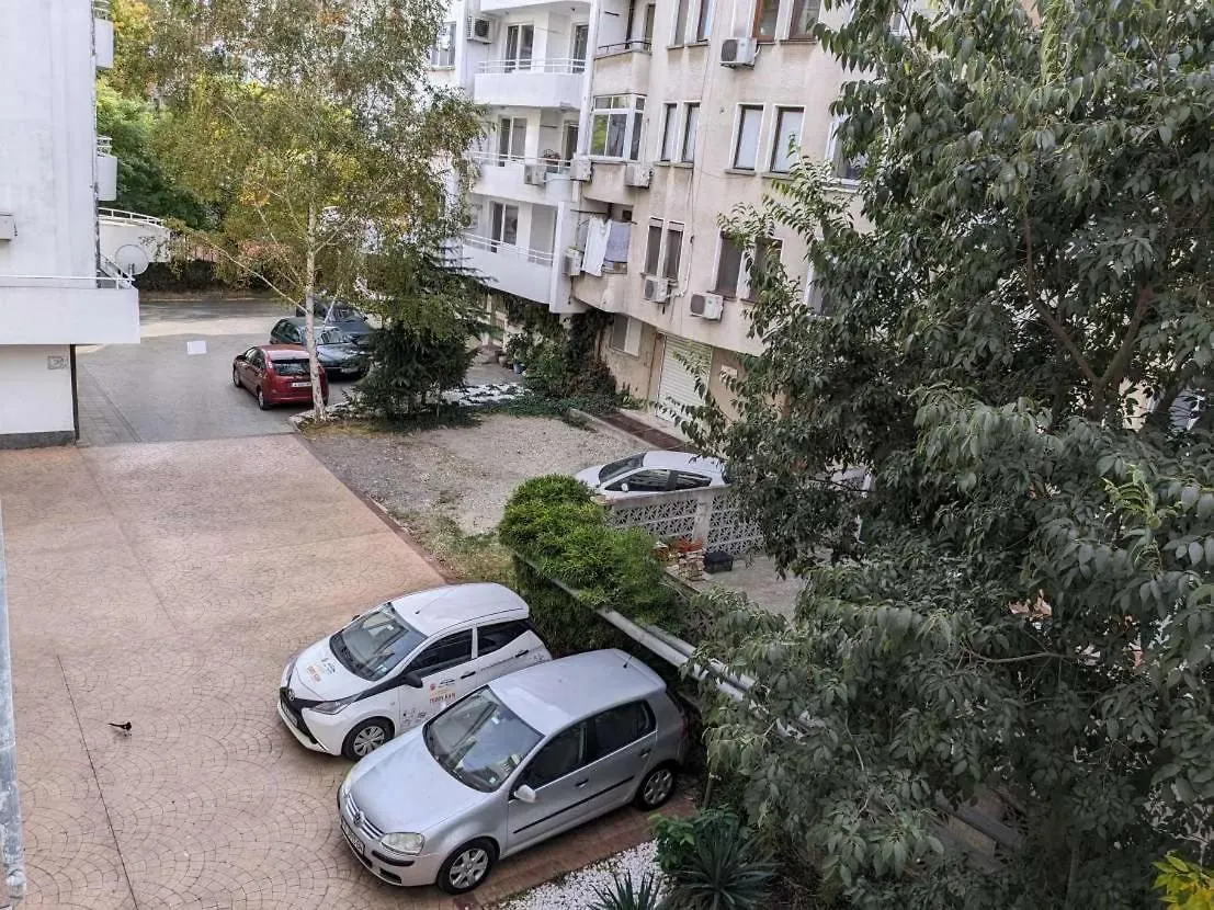 Lazur Apartment Burgas